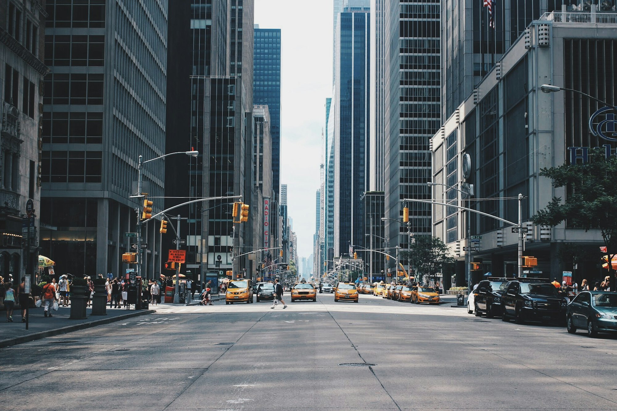City skyline representing commercial project delivery